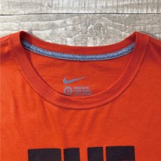 画像4: 「NIKE(ナイキ)」MLB ボルチモア・オリオールズ O's THE BIRDS オレンジ Tシャツ (4)