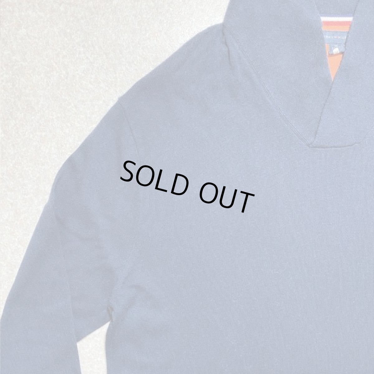 画像2: 「Tommy Hilfiger(トミーヒルフィガー)」ワンポイント XLサイズ コットンモダール ネイビー ショールカラー ハイゲージ ニット (2)