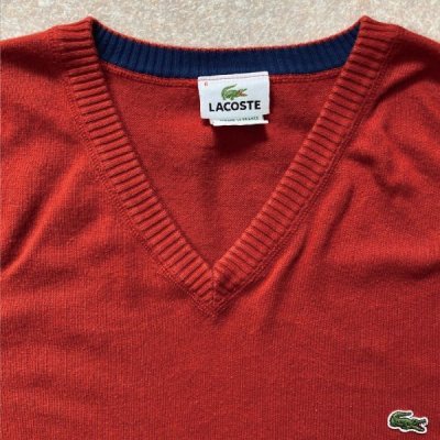 画像2: 「Lacoste(ラコステ)」ワンポイント Vネック レッド コットン ニット