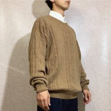 画像17: 「NAUTICA(ノーティカ)」キャメル ワンポイント刺繍 ケーブル クルーネック ニット (17)