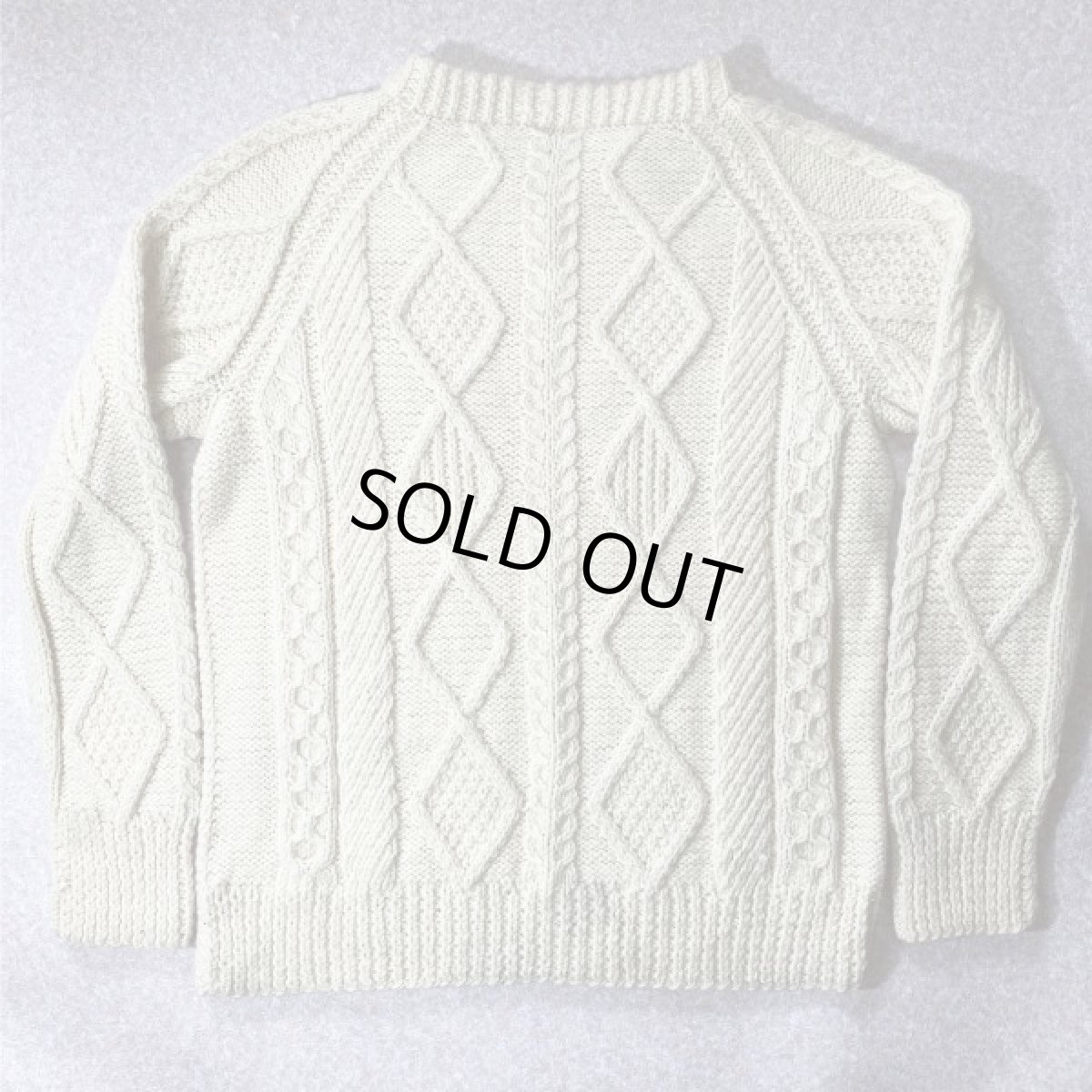 画像10: 「mullens cottage crafts(ミューレンズ コテージ クラフツ)」オフホワイト ローゲージ ケーブル アラン ハンドニット (10)