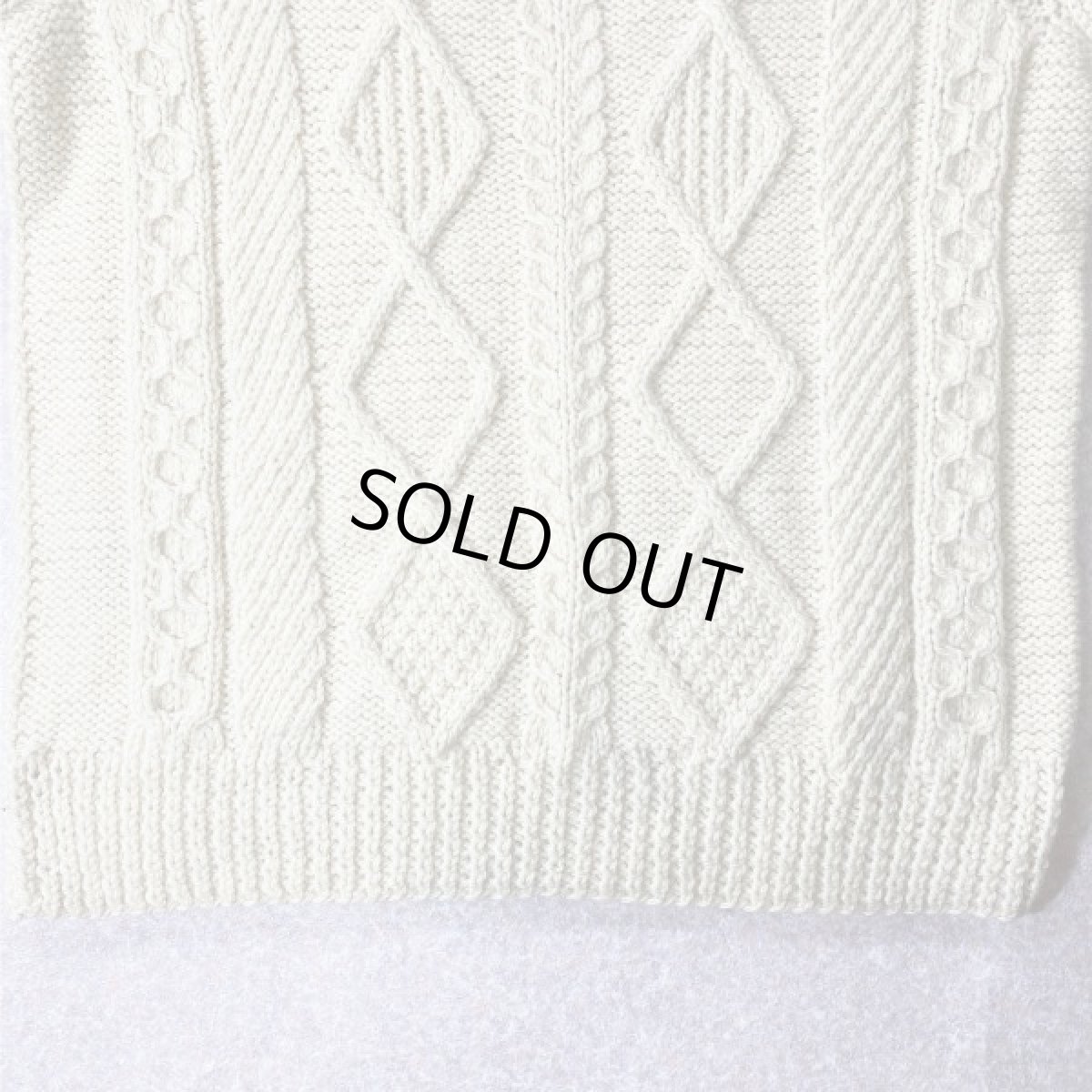 画像12: 「mullens cottage crafts(ミューレンズ コテージ クラフツ)」オフホワイト ローゲージ ケーブル アラン ハンドニット (12)