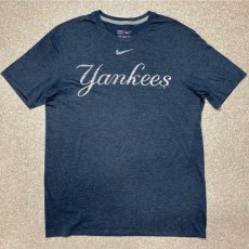 画像1: 「NIKE(ナイキ)」MLB ニューヨークヤンキース NEW YORK YANKEES 杢チャコール Tシャツ (1)