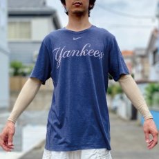 画像16: 「NIKE(ナイキ)」MLB ニューヨークヤンキース NEW YORK YANKEES 杢チャコール Tシャツ (16)