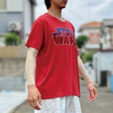 画像17: 「STAR WARS(スターウォーズ)」グラデーション ロゴ 杢調 赤 プリント Tシャツ (17)