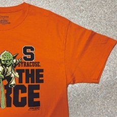 画像4: 「Champion(チャンピオン)」STAR WARS スターウォーズ ヨーダ シラキュース大学 オレンジ プリント Tシャツ (4)