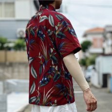 画像19: 「NO BRAND(ノーブランド)」ヤシの木ネーム ボタニカル柄 ボルドー アロハシャツ風 半袖シャツ (19)