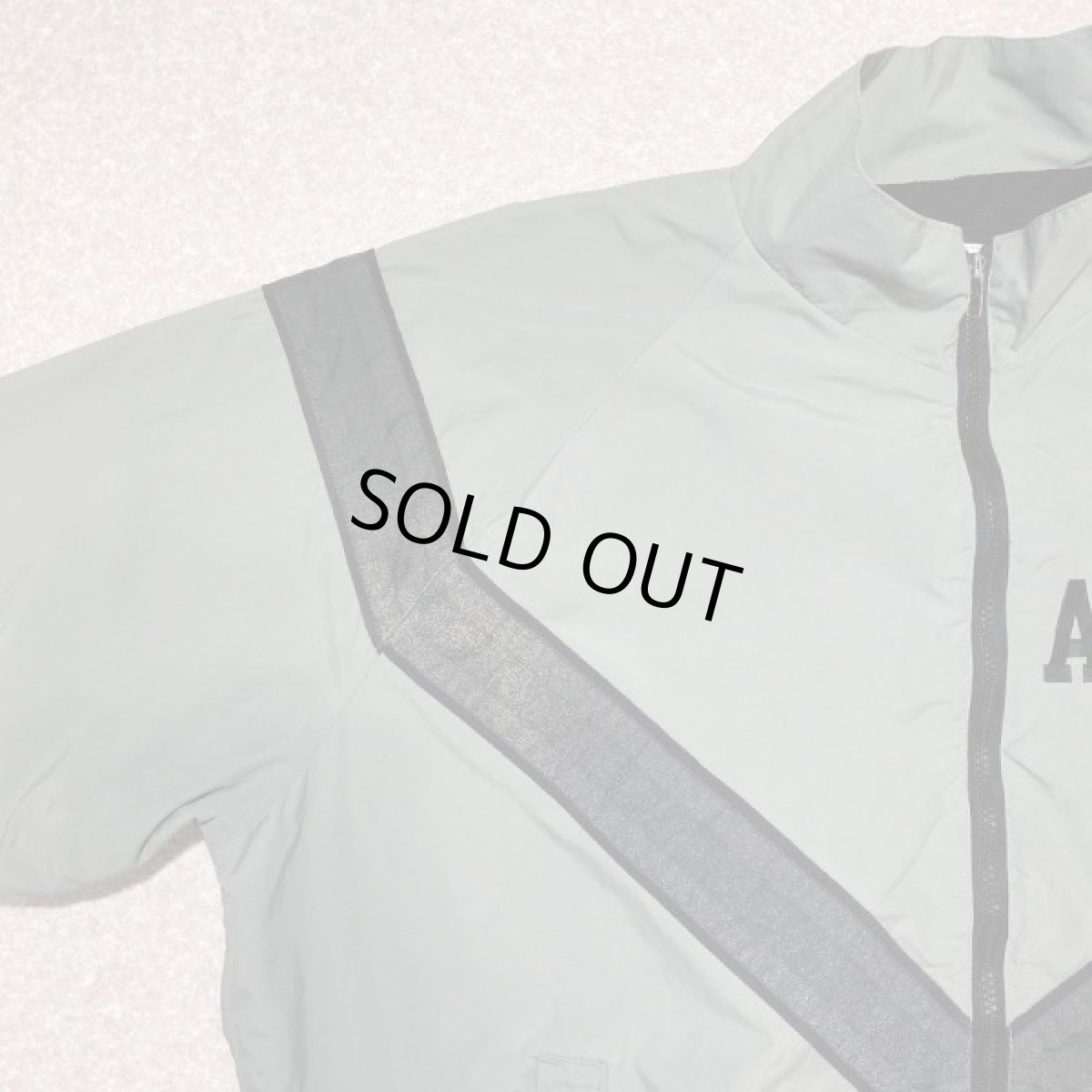 画像2: 「U.S.ARMY IPFU JACKET(ユー・エス・アーミー)」Mサイズ レギュラー USA製 米陸軍 フィットネスジャケット (2)