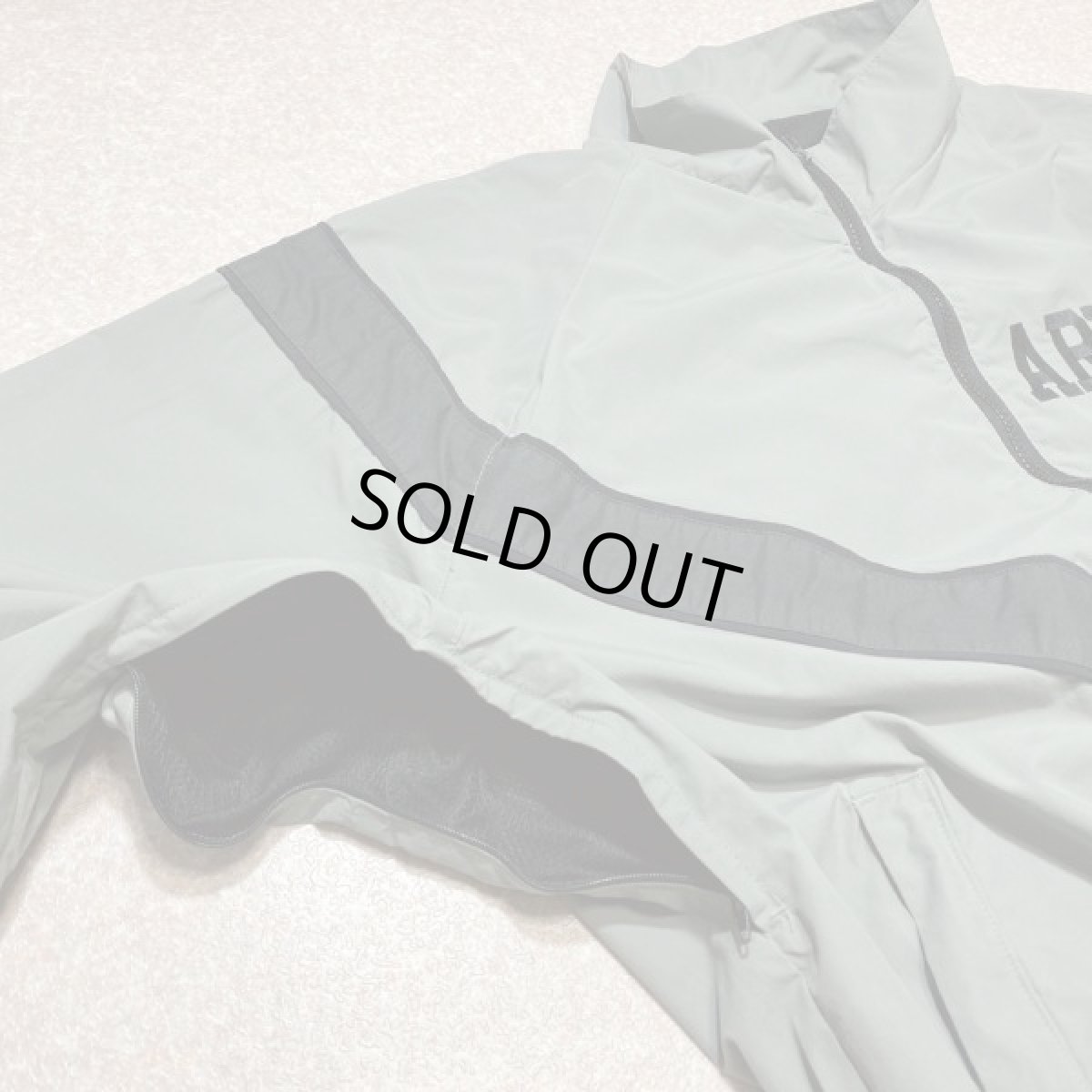 画像9: 「U.S.ARMY IPFU JACKET(ユー・エス・アーミー)」Mサイズ レギュラー USA製 米陸軍 フィットネスジャケット (9)