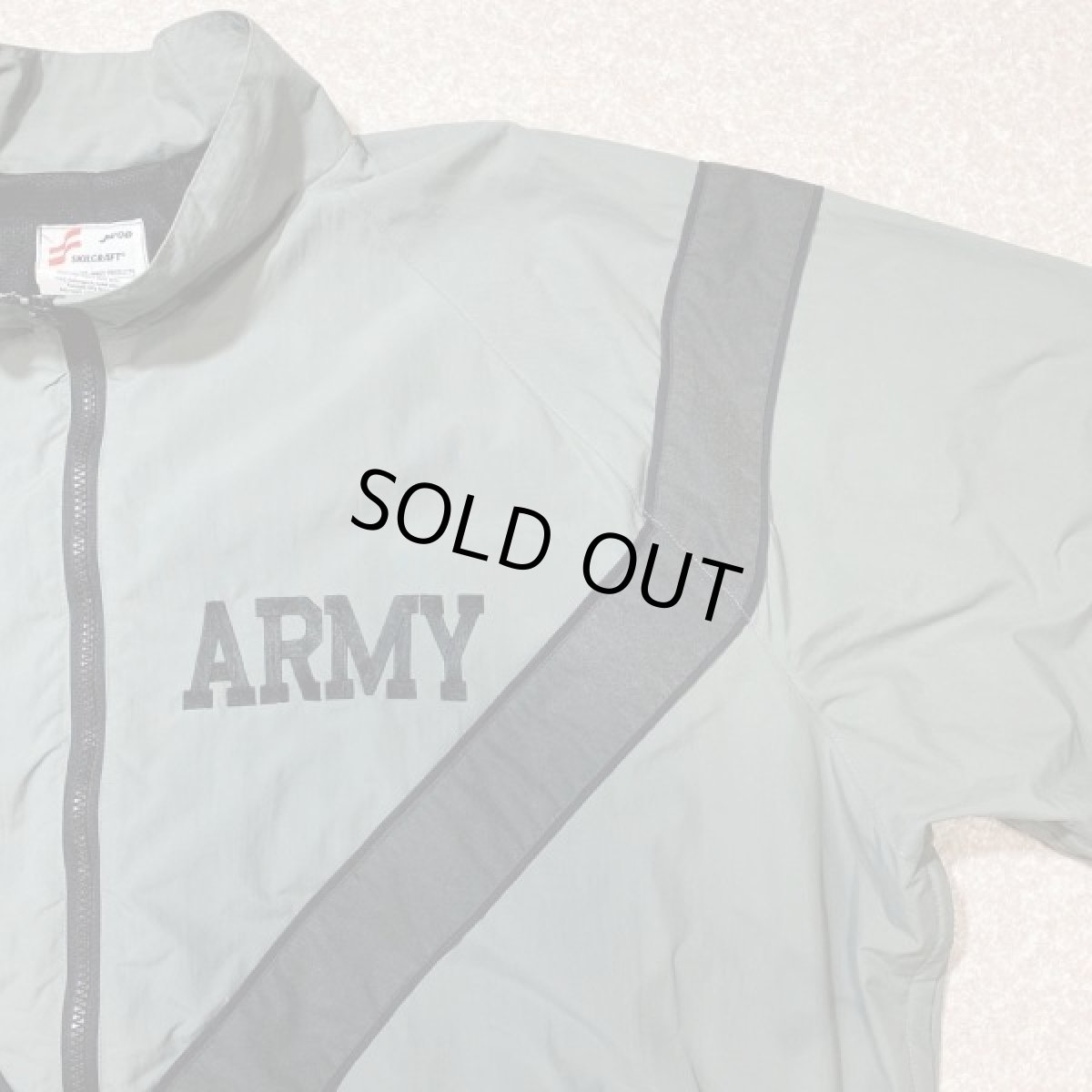 画像4: 「U.S.ARMY IPFU JACKET(ユー・エス・アーミー)」XLサイズ レギュラー USA製 米陸軍 フィットネスジャケット (4)