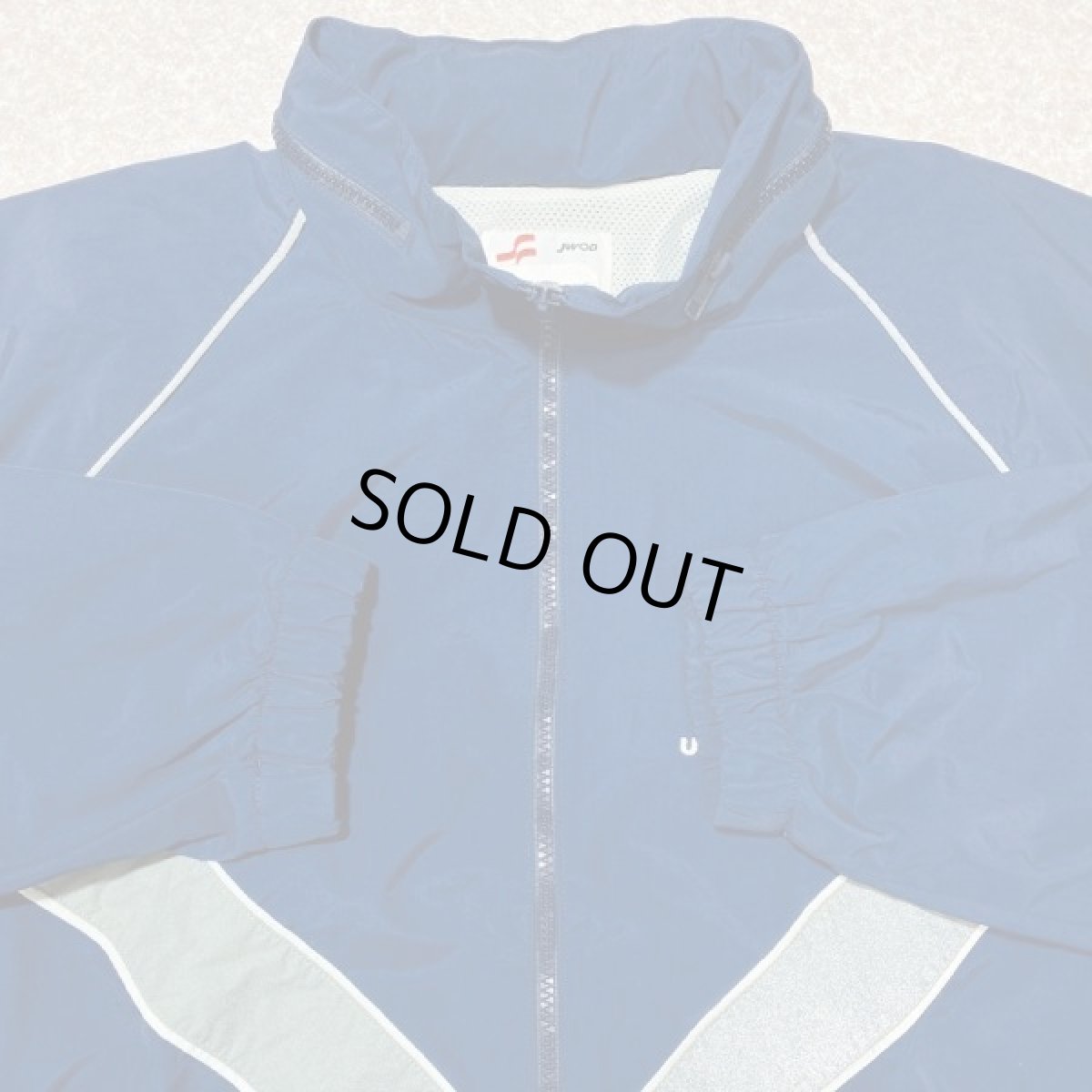 画像2: 「U.S.AIR FORCE PTU JACKET(ユー・エス・エア フォース)」Lサイズ レギュラー USA製 米空軍 フィジカルトレーニングジャケット (2)