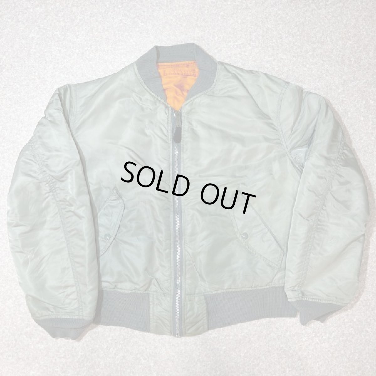 画像1: 「ALPHA INDUSTRIES(アルファインダストリーズ)」USA製 リバーシブル フライトジャケット MA-1 ブルゾン (1)