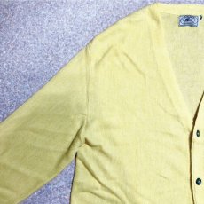 画像2: 「LACOSTE(ラコステ)」IZOD アイゾッド 70s 80s 糸巻きタグ 青ワニ Lサイズ イエロー アクリルニット カーディガン (2)