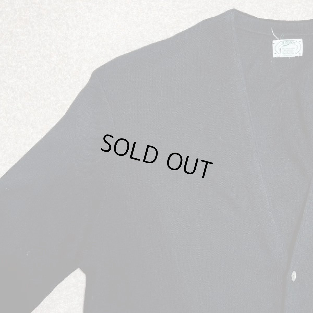 画像2: 「LACOSTE(ラコステ)」IZOD アイゾッド 80s 90s USA製 Lサイズ ブラック アクリルニット カーディガン (2)