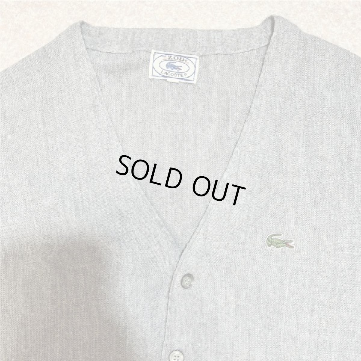 画像3: 「LACOSTE(ラコステ)」IZOD アイゾッド 70s 80s 糸巻きタグ 青ワニ Sサイズ ライトグレー アクリルニット カーディガン (3)