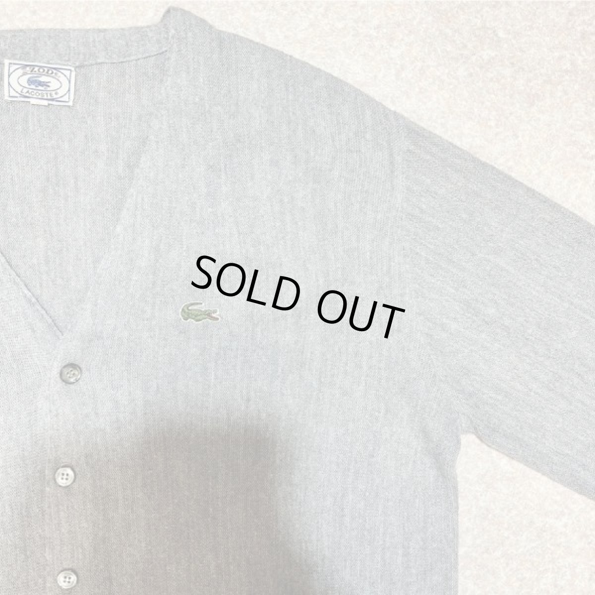 画像4: 「LACOSTE(ラコステ)」IZOD アイゾッド 70s 80s 糸巻きタグ 青ワニ Sサイズ ライトグレー アクリルニット カーディガン (4)