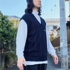 画像13: 「LACOSTE(ラコステ)」IZOD アイゾッド 80s 90s USA製 Mサイズ ネイビーストライプ アクリルニット ベスト (13)