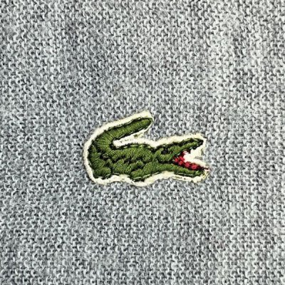 画像1: 「LACOSTE(ラコステ)」IZOD アイゾッド 70s 80s 糸巻きタグ 青ワニ XLサイズ ライトグレー アクリルニット カーディガン