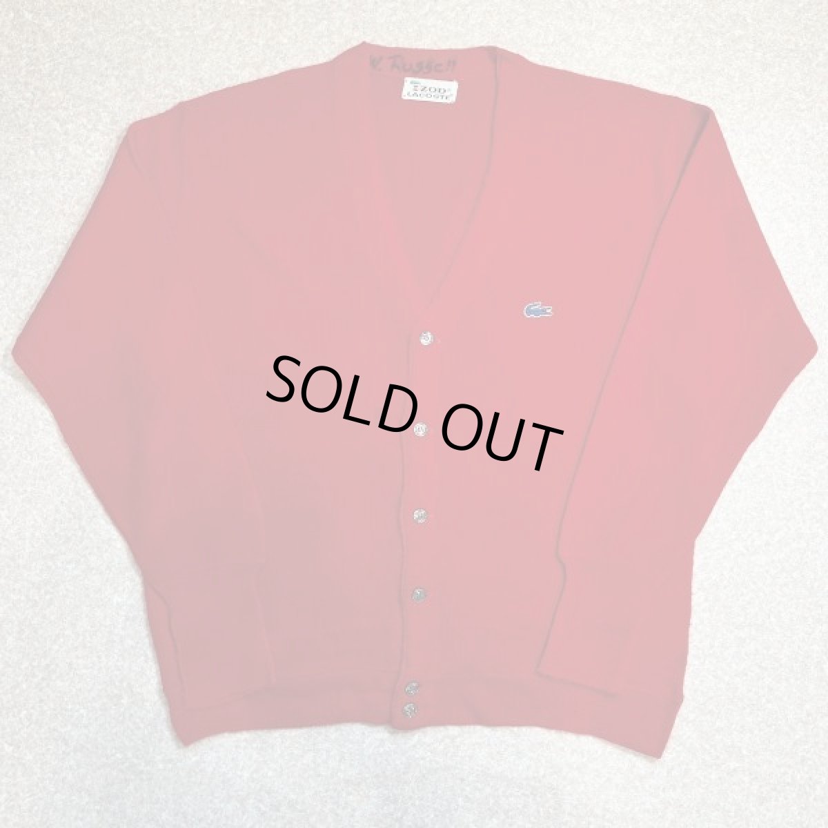 画像1: 「LACOSTE(ラコステ)」IZOD アイゾッド 70s 糸巻きタグ 青ワニ Lサイズ相当 レッド アクリルニット カーディガン (1)