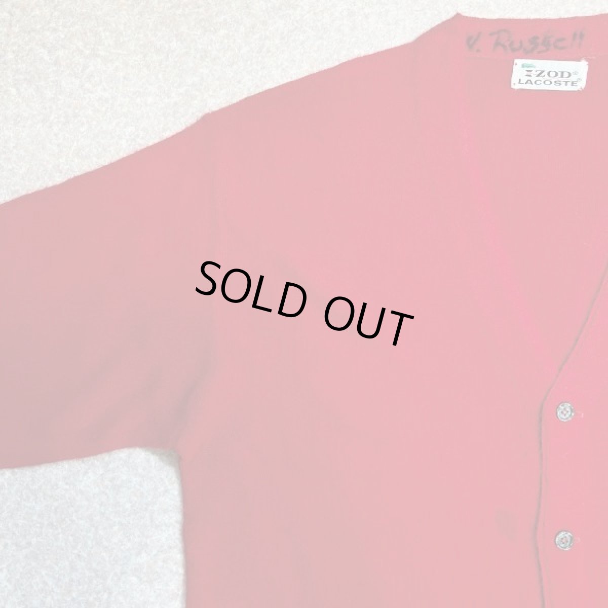 画像2: 「LACOSTE(ラコステ)」IZOD アイゾッド 70s 糸巻きタグ 青ワニ Lサイズ相当 レッド アクリルニット カーディガン (2)