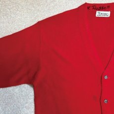 画像2: 「LACOSTE(ラコステ)」IZOD アイゾッド 70s 糸巻きタグ 青ワニ Lサイズ相当 レッド アクリルニット カーディガン (2)