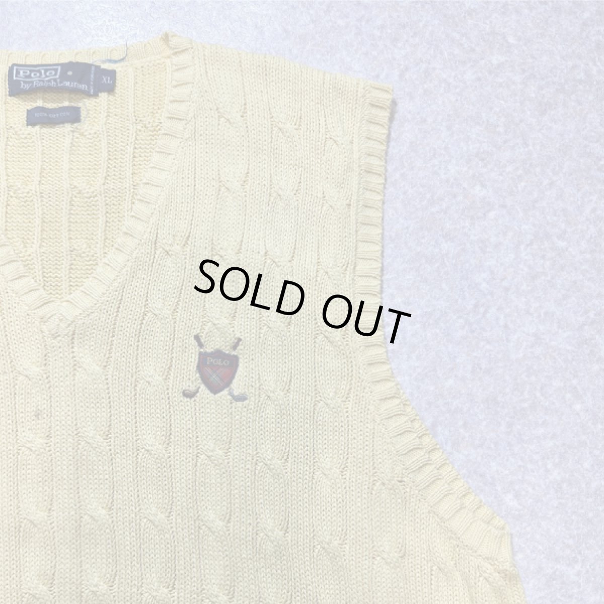 画像4: 「Polo by Ralph Lauren (ポロラルフローレン)」90s 00s 10s XLサイズ コットン イエロー ゴルフ刺繍 ケーブル編み ニット ベスト (4)