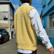 画像19: 「Polo by Ralph Lauren (ポロラルフローレン)」90s 00s 10s XLサイズ コットン イエロー ゴルフ刺繍 ケーブル編み ニット ベスト (19)