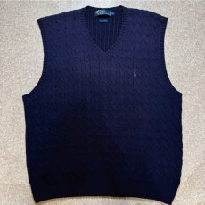 画像1: 「Polo by Ralph Lauren (ポロラルフローレン)」90s 00s 10s XLサイズ コットン ネイビー ポニー刺繍 ケーブル編み ニット ベスト (1)