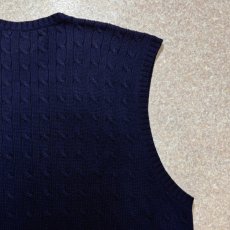 画像12: 「Polo by Ralph Lauren (ポロラルフローレン)」90s 00s 10s XLサイズ コットン ネイビー ポニー刺繍 ケーブル編み ニット ベスト (12)