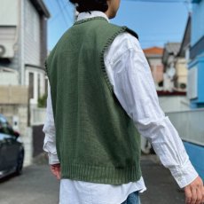 画像18: 「Polo by Ralph Lauren (ポロラルフローレン)」90s 00s 10s XLサイズ コットン ミリタリーグリーン ポニー刺繍 ローゲージ ニット ベスト (18)