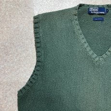 画像2: 「Polo by Ralph Lauren (ポロラルフローレン)」90s 00s 10s Lサイズ コットン ダスティグリーン ローゲージ ニット ベスト (2)