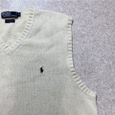 画像4: 「Polo by Ralph Lauren (ポロラルフローレン)」90s 00s 10s XLサイズ コットン オフホワイト ポニー刺繍 ローゲージ ニット ベスト (4)