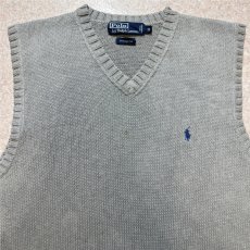 画像3: 「Polo by Ralph Lauren (ポロラルフローレン)」90s 00s 10s Mサイズ コットン ライトグレー ポニー刺繍 ローゲージ ニット ベスト (3)