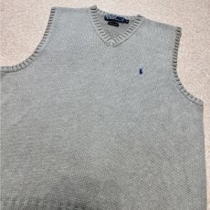 画像15: 「Polo by Ralph Lauren (ポロラルフローレン)」90s 00s 10s Mサイズ コットン ライトグレー ポニー刺繍 ローゲージ ニット ベスト (15)