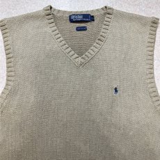 画像3: 「Polo by Ralph Lauren (ポロラルフローレン)」90s 00s 10s XLサイズ コットン グレージュ ポニー刺繍 ローゲージ ニット ベスト (3)