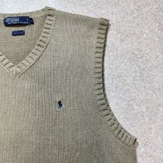 画像4: 「Polo by Ralph Lauren (ポロラルフローレン)」90s 00s 10s XLサイズ コットン グレージュ ポニー刺繍 ローゲージ ニット ベスト (4)