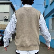 画像20: 「Polo by Ralph Lauren (ポロラルフローレン)」90s 00s 10s XLサイズ コットン グレージュ ポニー刺繍 ローゲージ ニット ベスト (20)