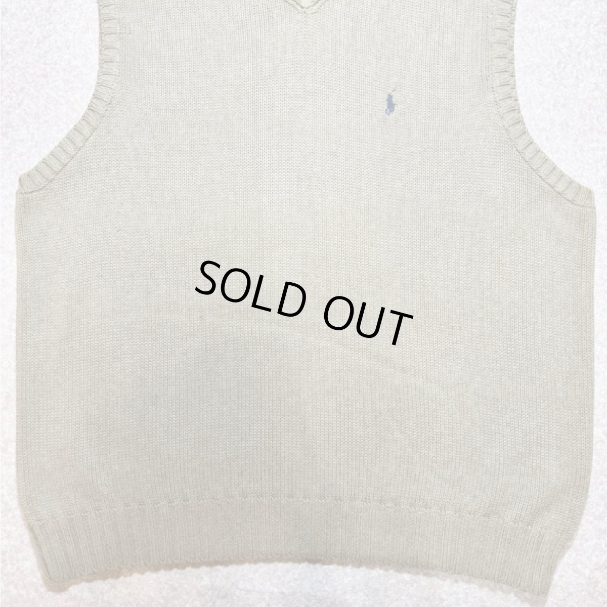 画像5: 「Polo by Ralph Lauren (ポロラルフローレン)」90s 00s 10s XLサイズ コットン グレージュ ポニー刺繍 ローゲージ ニット ベスト (5)