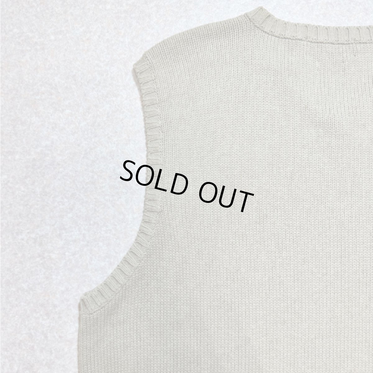 画像10: 「Polo by Ralph Lauren (ポロラルフローレン)」90s 00s 10s XLサイズ コットン グレージュ ポニー刺繍 ローゲージ ニット ベスト (10)