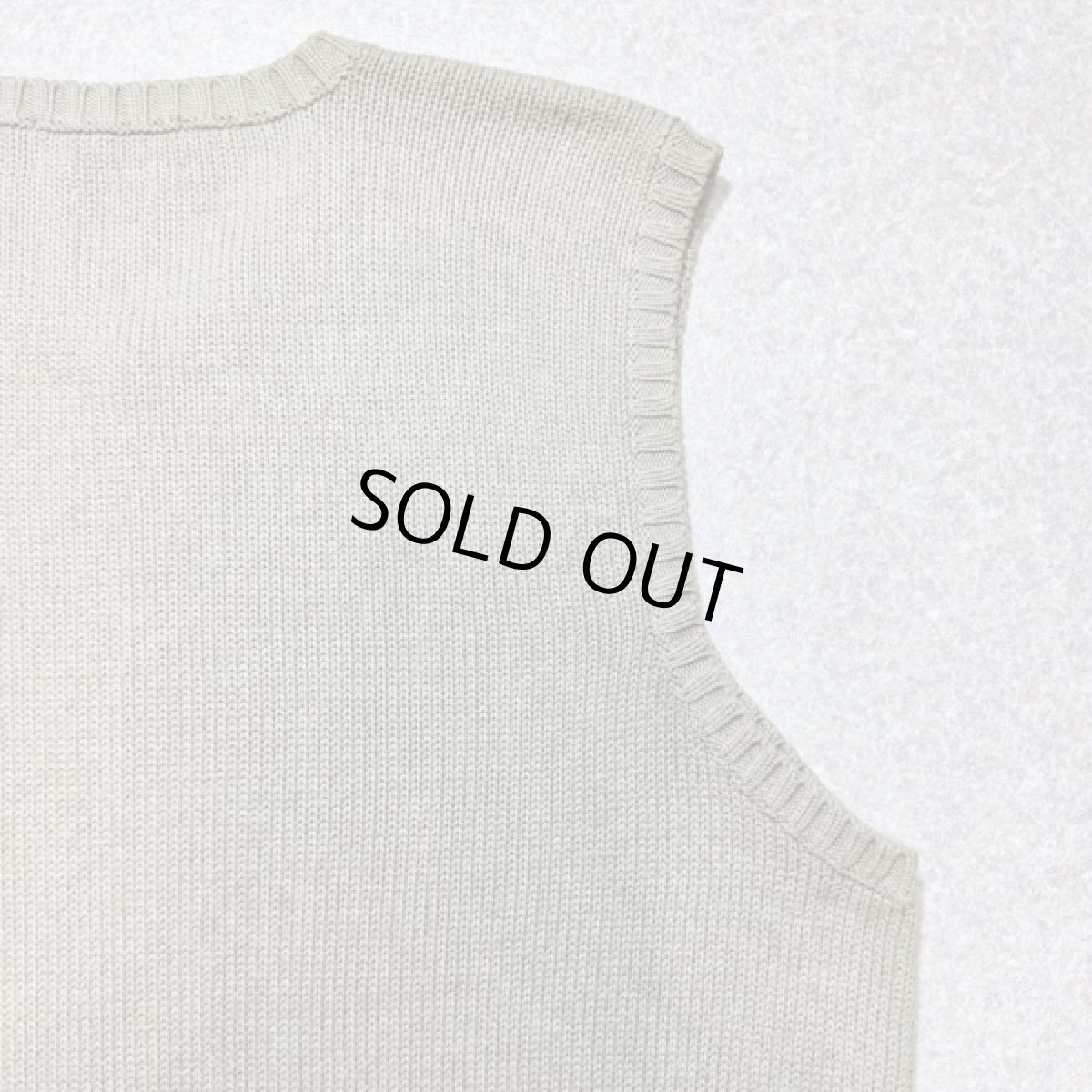 画像12: 「Polo by Ralph Lauren (ポロラルフローレン)」90s 00s 10s XLサイズ コットン グレージュ ポニー刺繍 ローゲージ ニット ベスト (12)