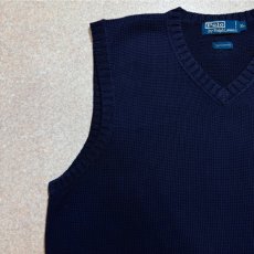 画像2: 「Polo by Ralph Lauren (ポロラルフローレン)」90s 00s 10s XLサイズ コットン ネイビー ポニー刺繍 ローゲージ ニット ベスト (2)