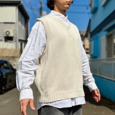 画像17: 「Polo by Ralph Lauren (ポロラルフローレン)」90s 00s 10s XLサイズ コットン オフホワイト ポニー刺繍 ローゲージ ニット ベスト (17)