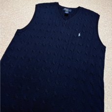 画像15: 「Polo by Ralph Lauren (ポロラルフローレン)」90s 00s 10s ボーイズ L(16/18) Mサイズ相当 コットン ネイビー ケーブル編み ポニー刺繍 ニット ベスト (15)