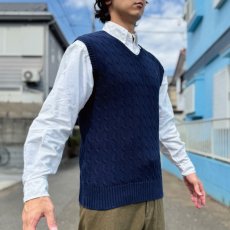 画像17: 「Polo by Ralph Lauren (ポロラルフローレン)」90s 00s 10s ボーイズ XL(18-20) M〜Lサイズ相当 コットン ネイビー ケーブル編み ポニー刺繍 ニット ベスト (17)