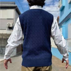 画像20: 「Polo by Ralph Lauren (ポロラルフローレン)」90s 00s 10s ボーイズ XL(18-20) M〜Lサイズ相当 コットン ネイビー ケーブル編み ポニー刺繍 ニット ベスト (20)