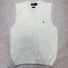 画像1: 「Polo by Ralph Lauren (ポロラルフローレン)」90s 00s 10s Mサイズ コットン オフホワイト ポニー刺繍 ローゲージ ニット ベスト (1)