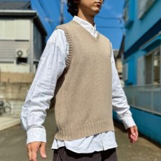 画像16: 「Polo by Ralph Lauren (ポロラルフローレン)」90s 00s 10s Lサイズ コットン グレージュ ポニー刺繍 ローゲージ ニット ベスト (16)