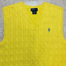画像3: 「Polo by Ralph Lauren (ポロラルフローレン)」90s 00s 10s ボーイズ L(14/16) Sサイズ相当 コットン イエロー ケーブル編み ポニー刺繍 ニット ベスト (3)