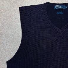 画像2: 「Polo by Ralph Lauren (ポロラルフローレン)」90s 00s 10s XLサイズ コットン ネイビー ポニー刺繍 ローゲージ ニット ベスト (2)