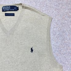 画像4: 「Polo by Ralph Lauren (ポロラルフローレン)」90s 00s 10s Mサイズ ピマコットン ベージュ ポニー刺繍 ニット ベスト (4)